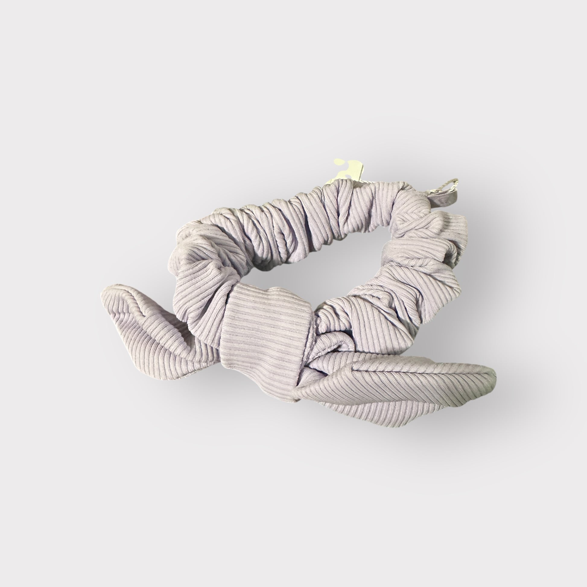 lululemon uplifting scrunchie